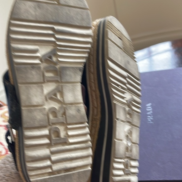 Prada leather sandals - Picture 4 of 6